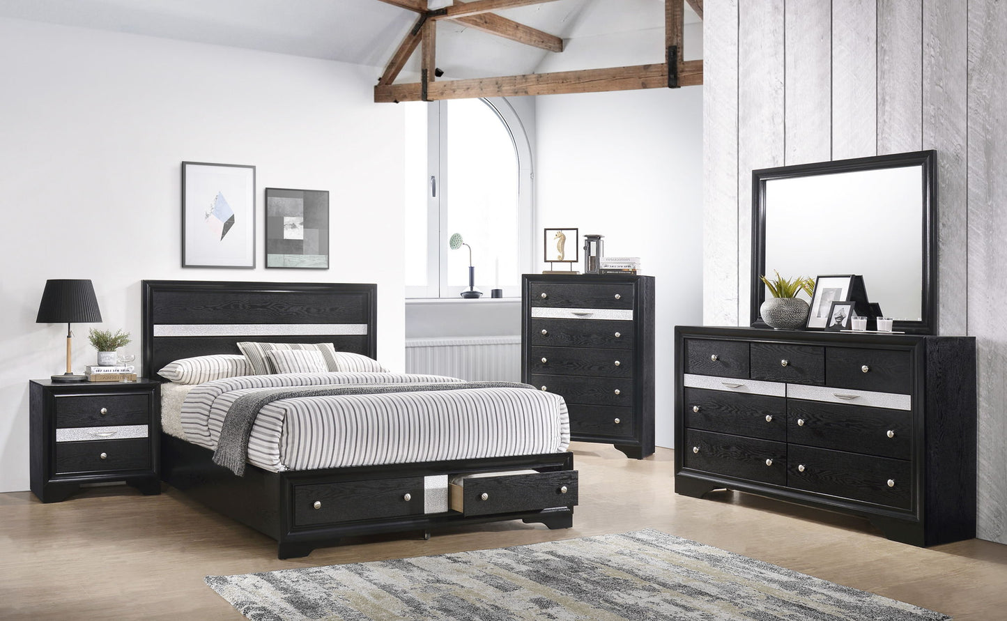 Regata - Chest - Black / Silver