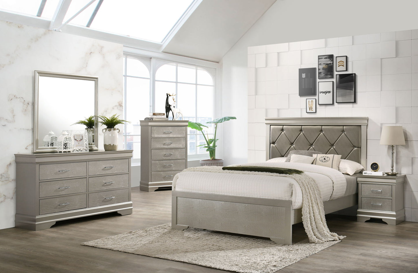 Amalia - Chest - Silver