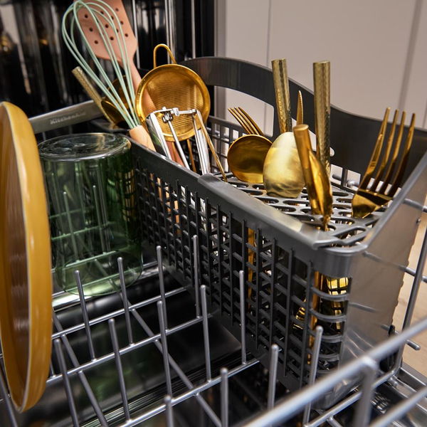 KitchenAid Third Level Utensil Rack Dishwasher With 30+ Total Wash Jets In Printshield Finish 47 dBA
